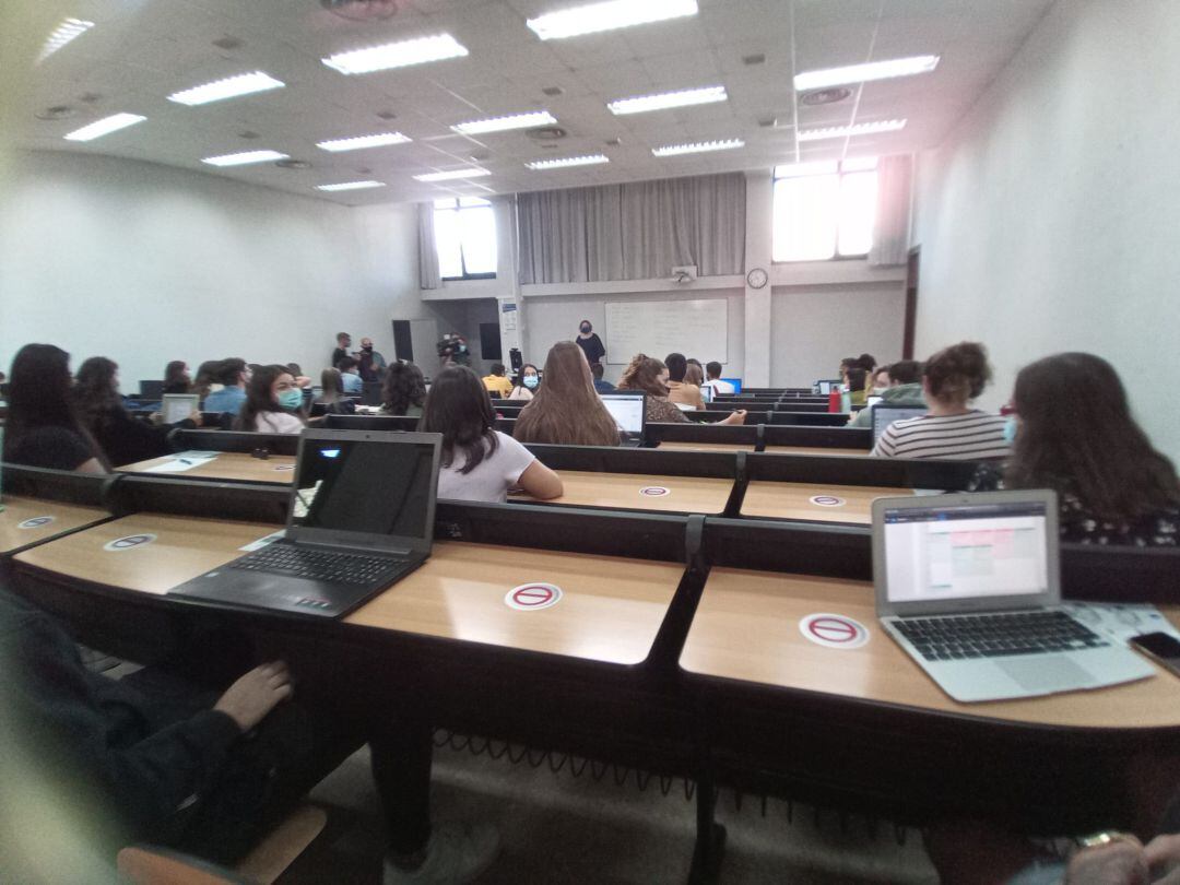 Primer día de clases en la UIB.