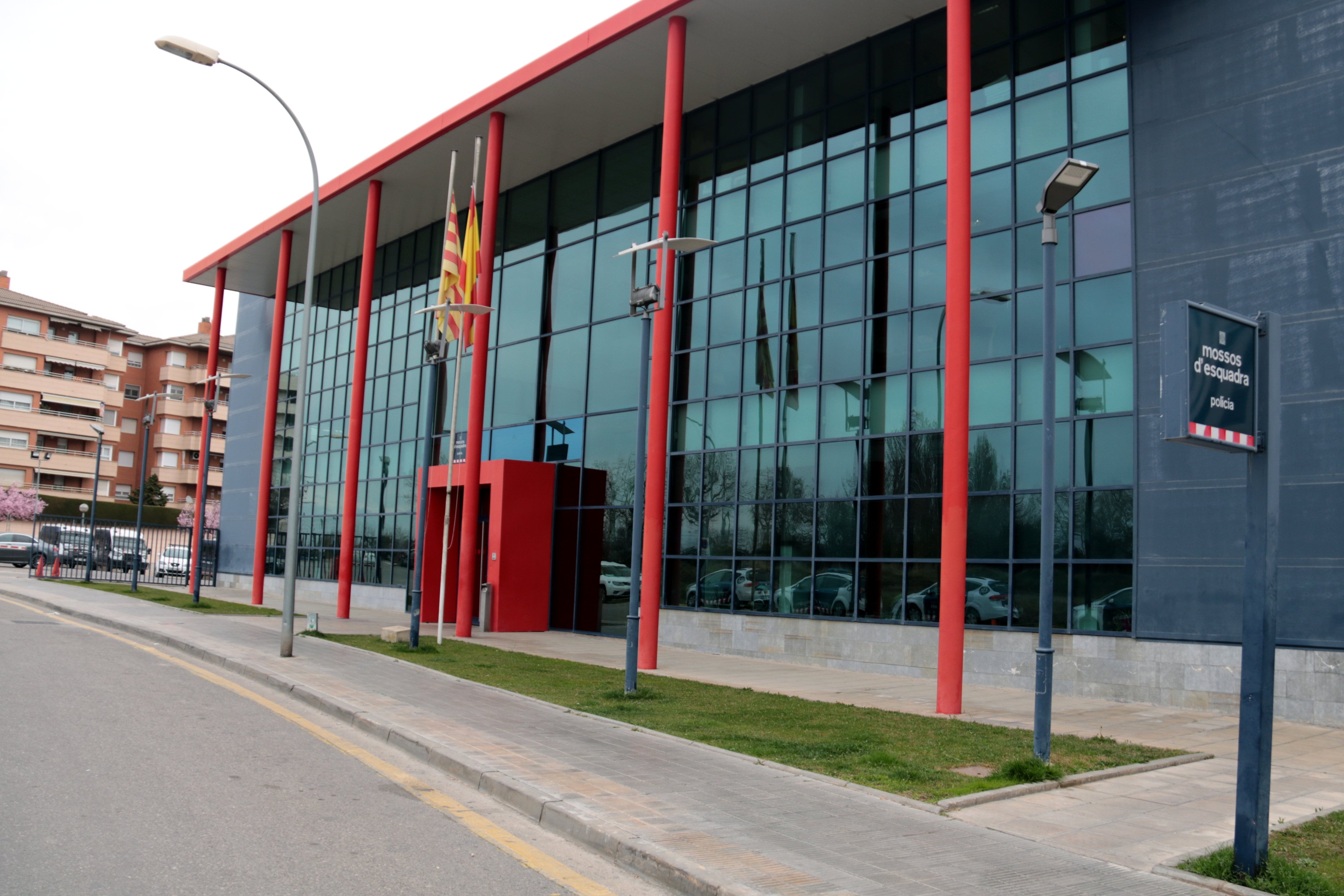 Pla general de l&#039;exterior de la comissaria dels Mossos d&#039;Esquadra de Lleida. Foto: ACN.