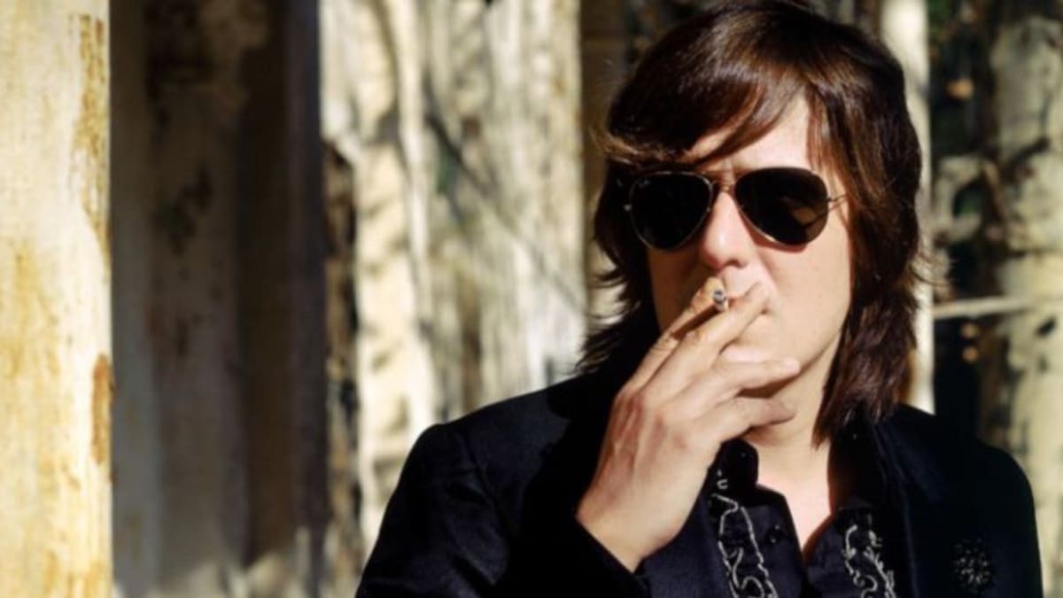 Nacho Vegas cruza el Negrón para presentar en León su "Vidas semipreciosas" (13/02/2026)