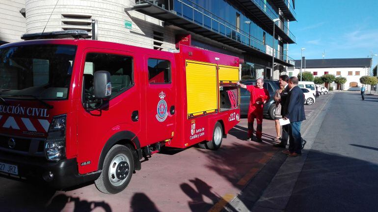 Presentación del camión de extinción