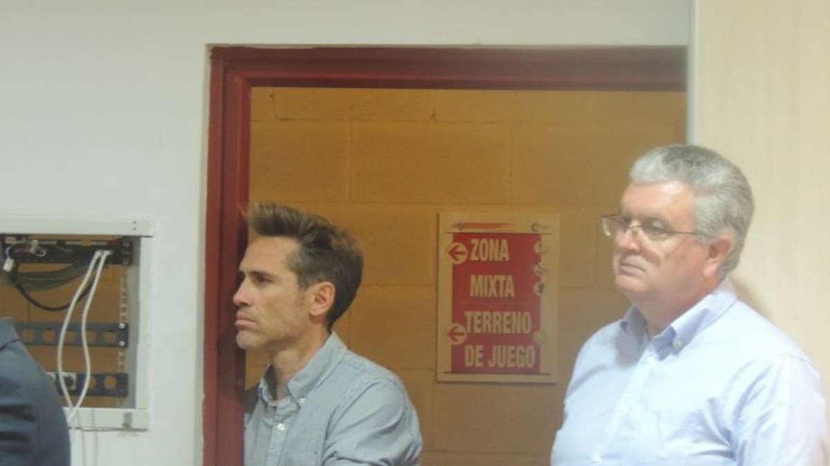La posible venta del club frena los fichajes