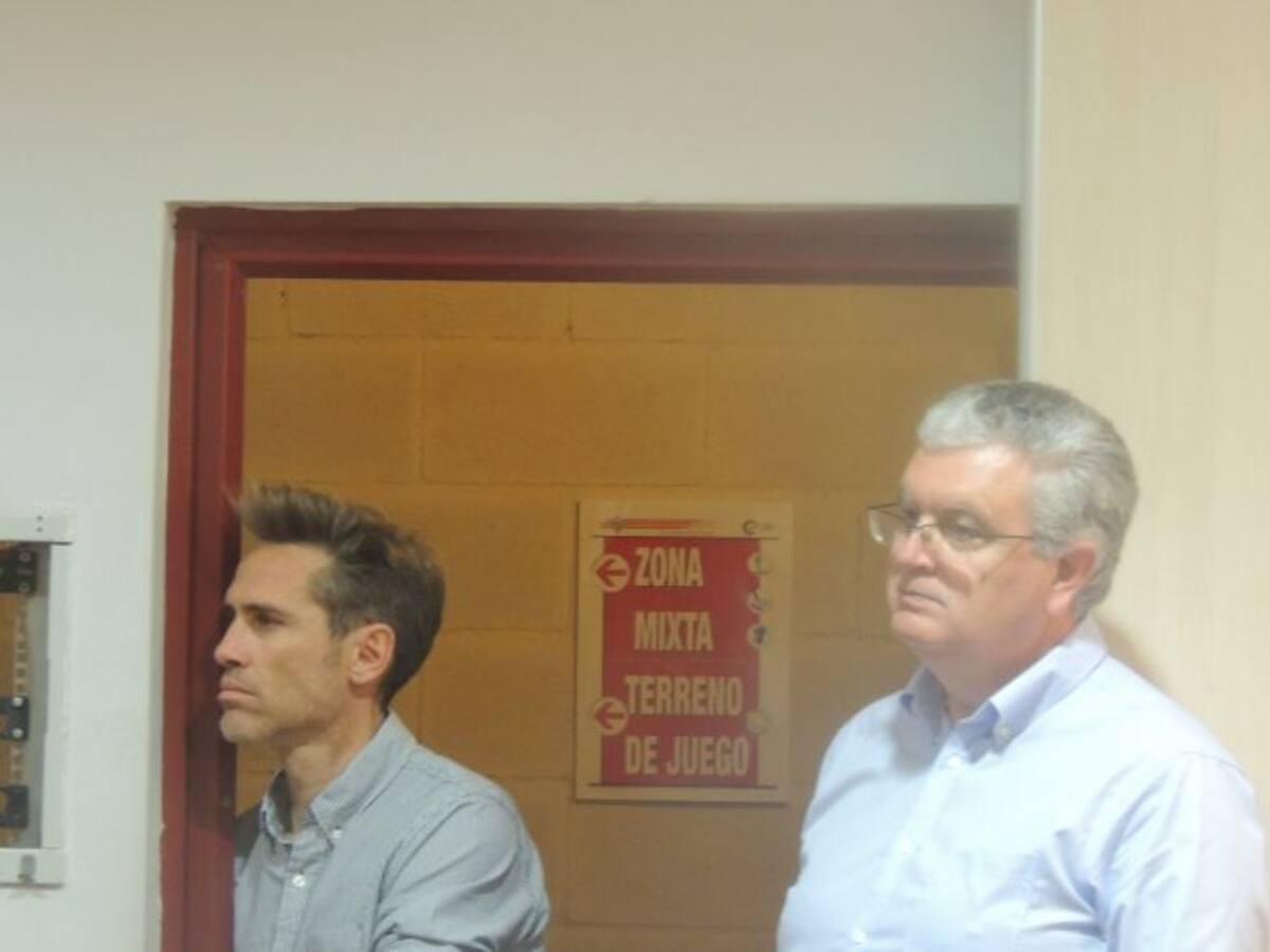 La posible venta del club frena los fichajes