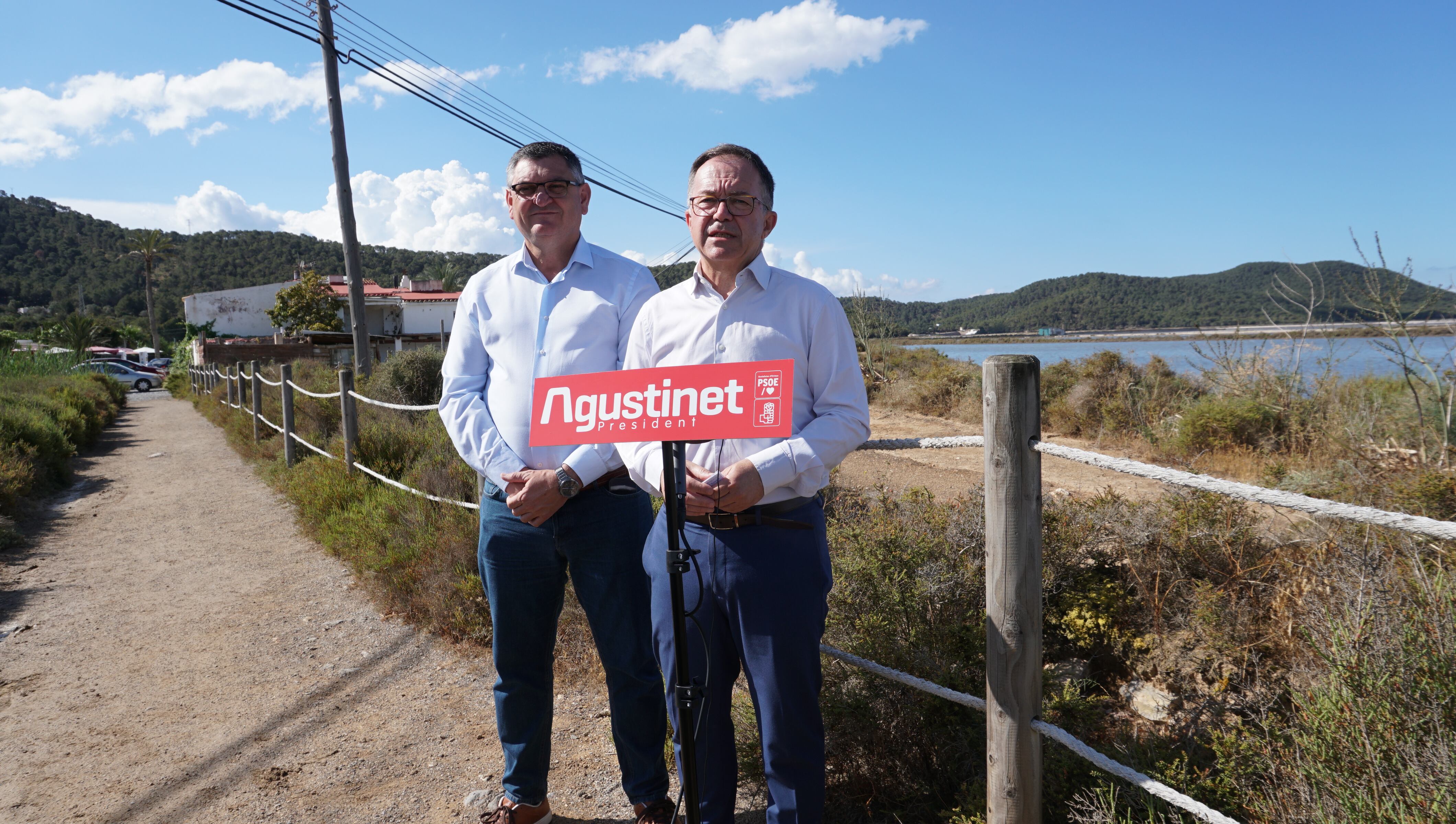 Guerrero y Marí Ribas en el acto celebrado este domingo en ses Salines (PSOE)