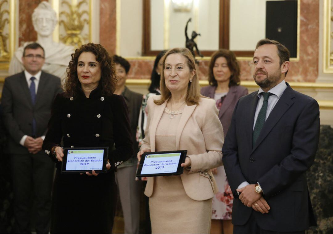 María Jesús Montero lleva al Congreso los Presupuestos Generales del Estado.