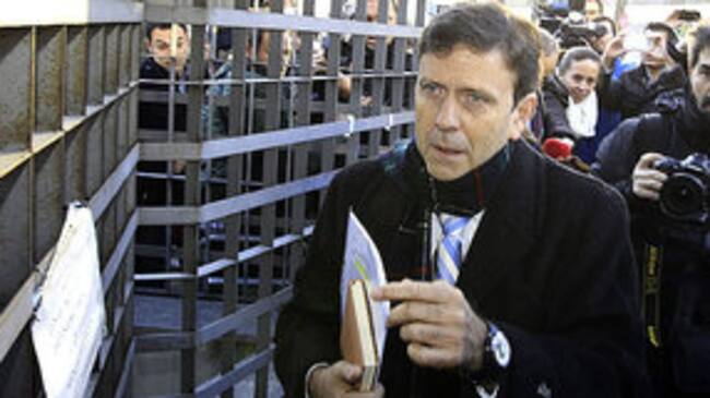 El médico Eufemiano Fuentes a su llegada juzgado