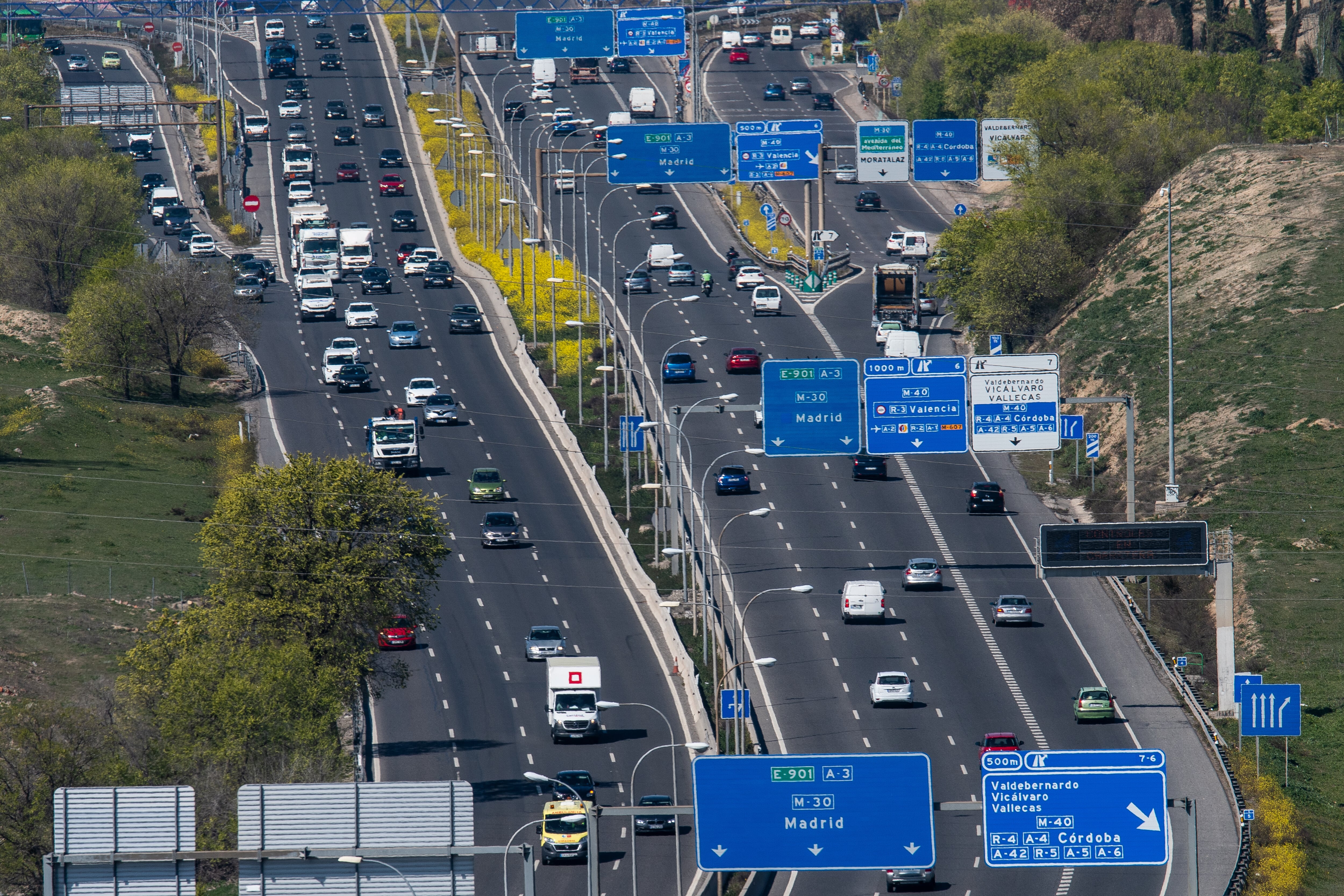 Vista aérea de la autovía A-3 a su paso por València.