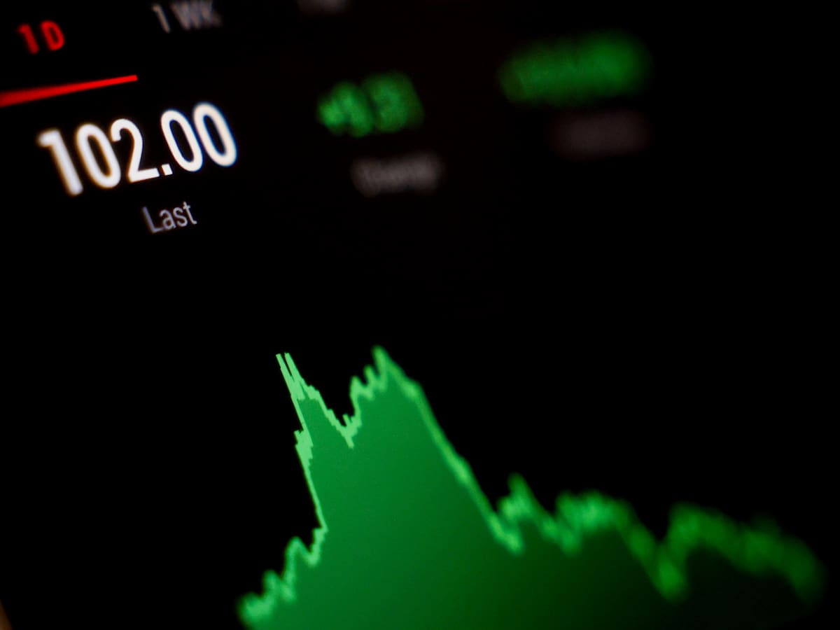 El G7 no liberará reservas de petróleo por ahora pese a la subida de precio del brent