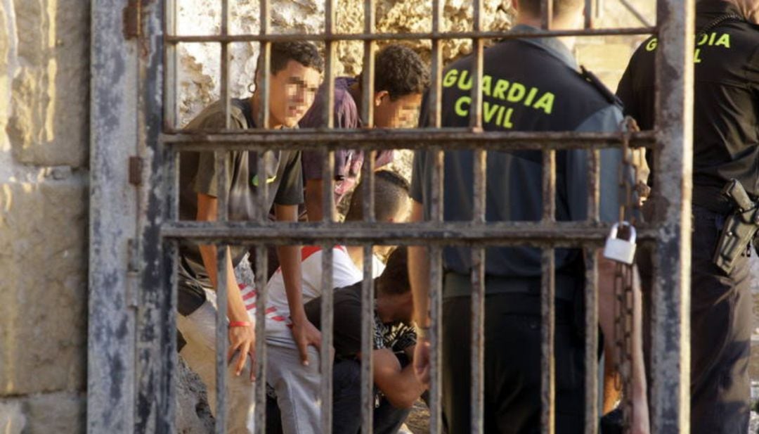 Menores en una redada de la Guardia Civil en Melilla