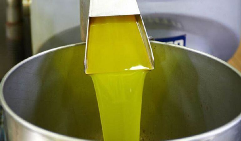 El enlace de la campaña oleícola rondará las 350.000 toneladas