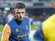 Iñigo Vicente en Castalia previo al partido donde surgió la trifulca por sufrir un botellazo de la grada del Castellón