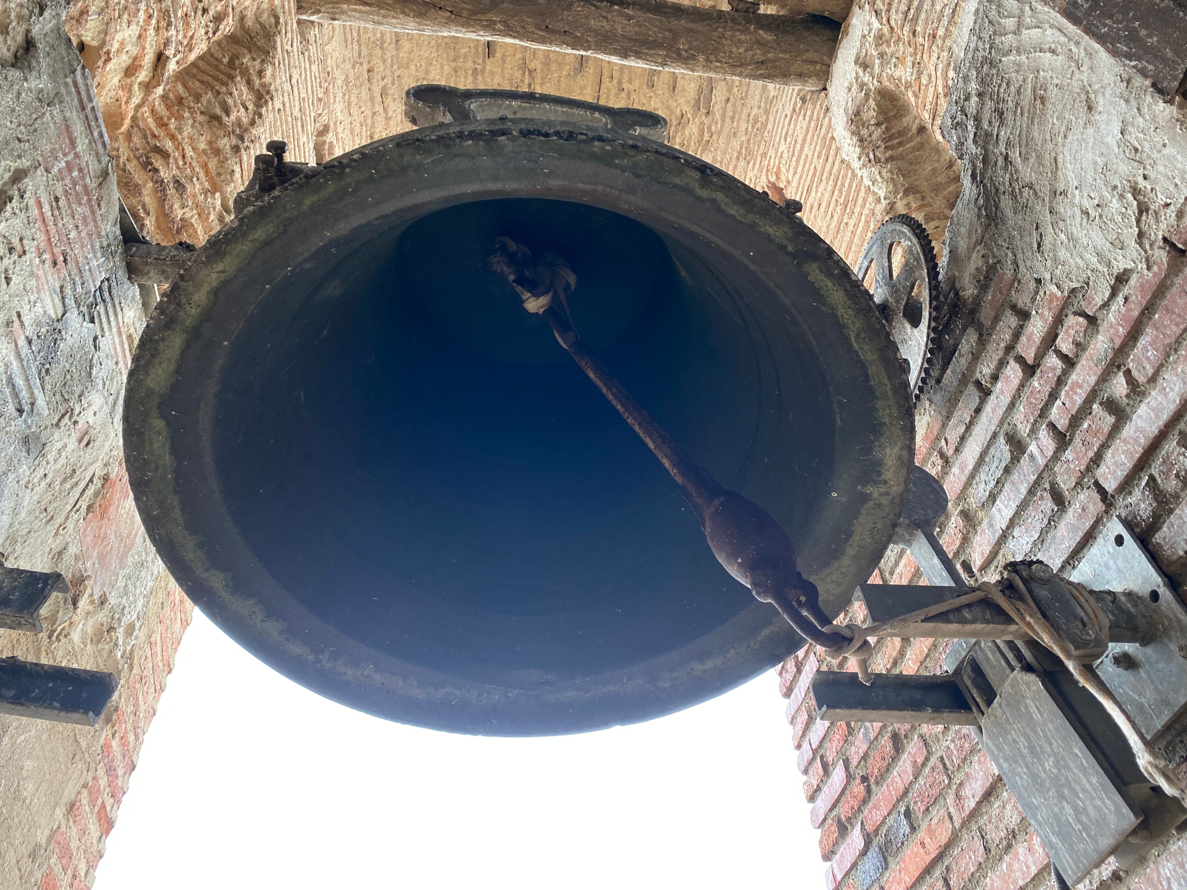 Torre del campanario de la iglesia de La Seca