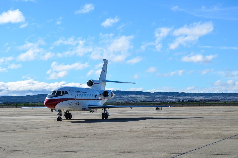 El Ministro de Defensa en funciones ha llegado en un Falcon 20 del 47 Grupo Mixto de las Fuerzas Aéreas.