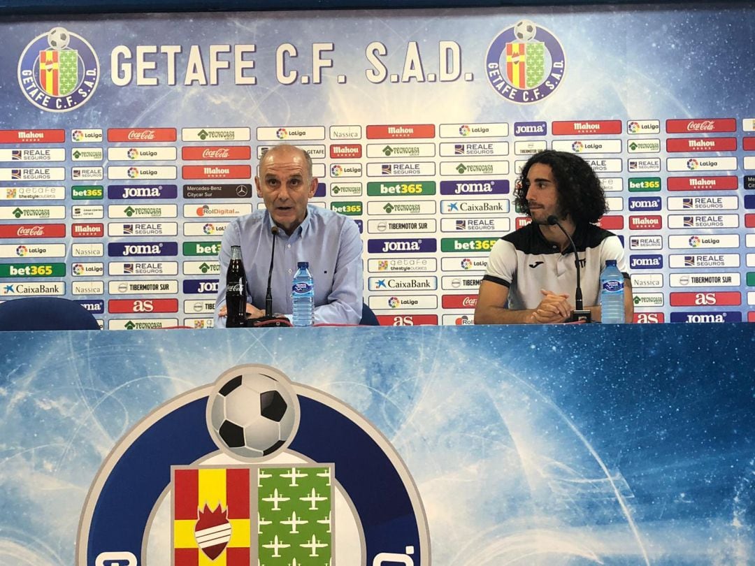 Cucurella en el acto de presentación como jugador del Getafe.