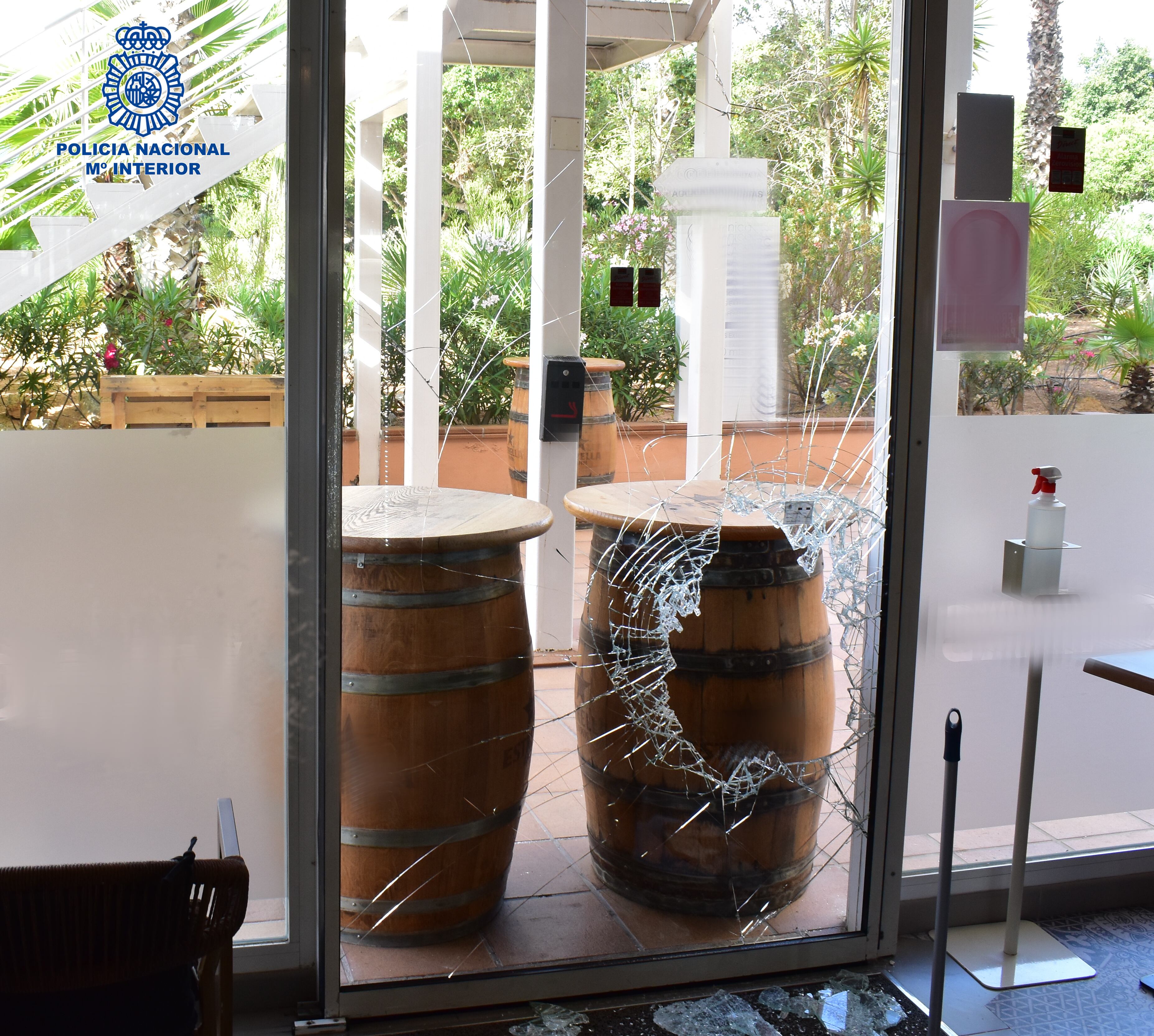 Imagen facilitada por la Policía del robo en un establecimiento