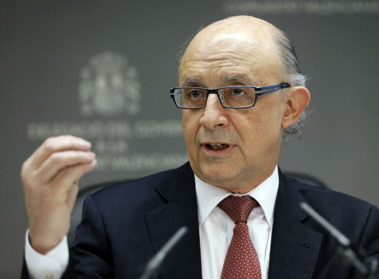 Cristóbal Montoro en una rueda de prensa