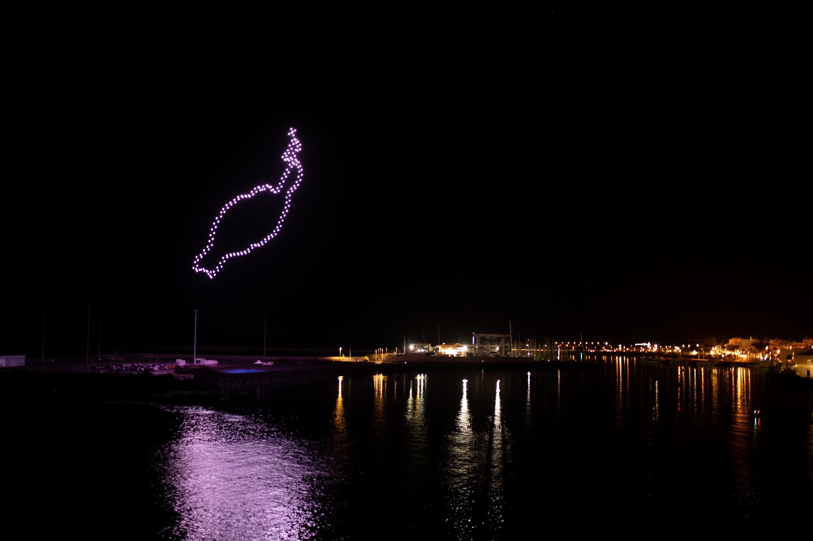 Los drones dibujaron imágenes icónicas de Lanzarote.