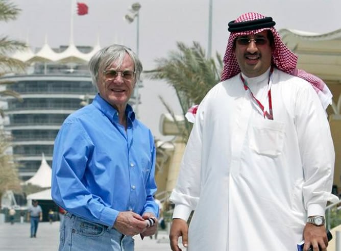 Ecclestone y el príncipe de Bahrein Mohammed Al Khalifa, en Manama