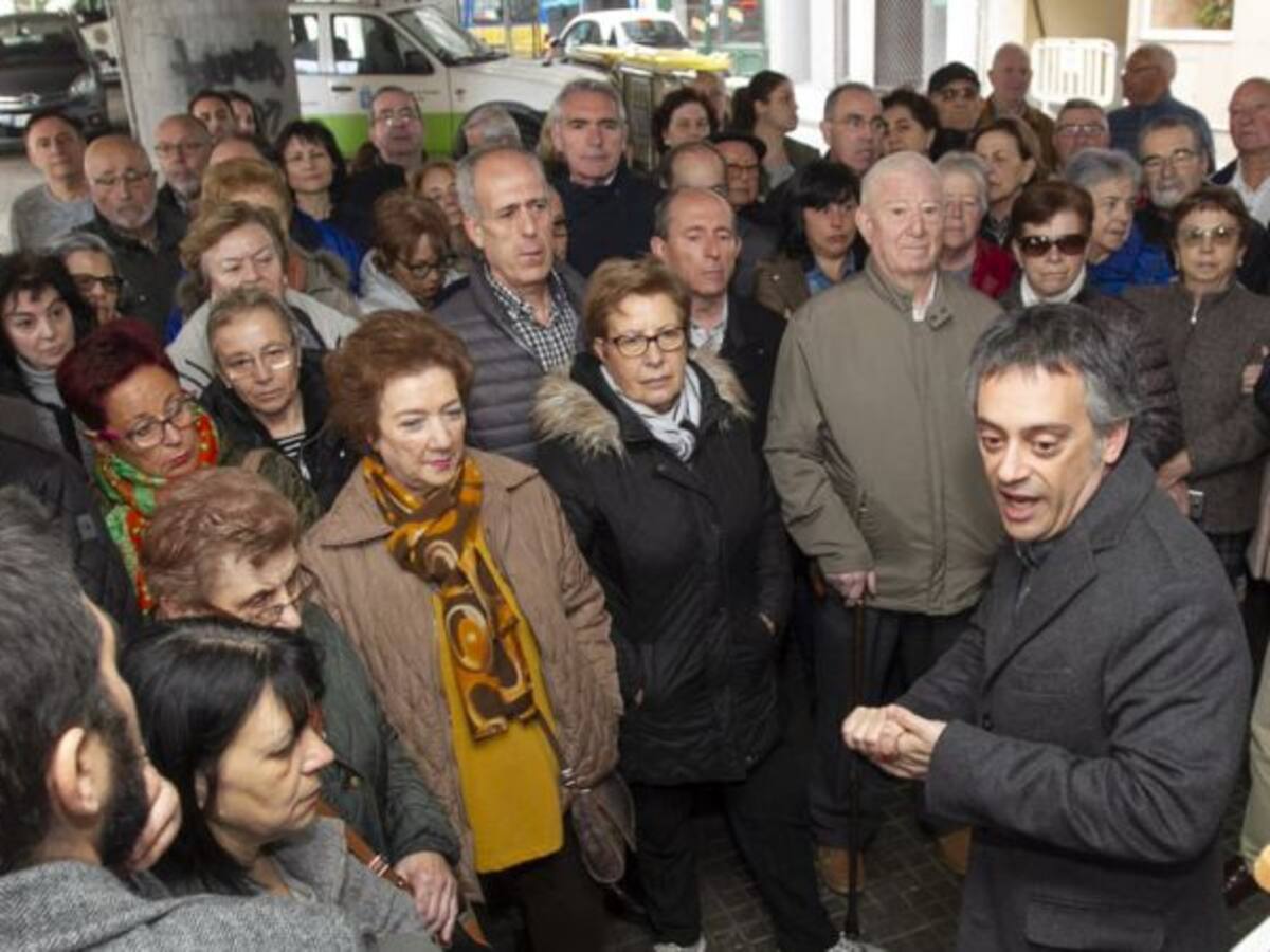Satisfacción vecinal ante el derribo del viaducto de la ronda de Nelle