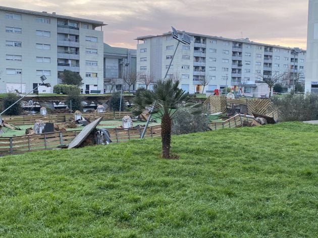 FOTOGALERÍA | Espectacular hundimiento de un parque infantil en Santander