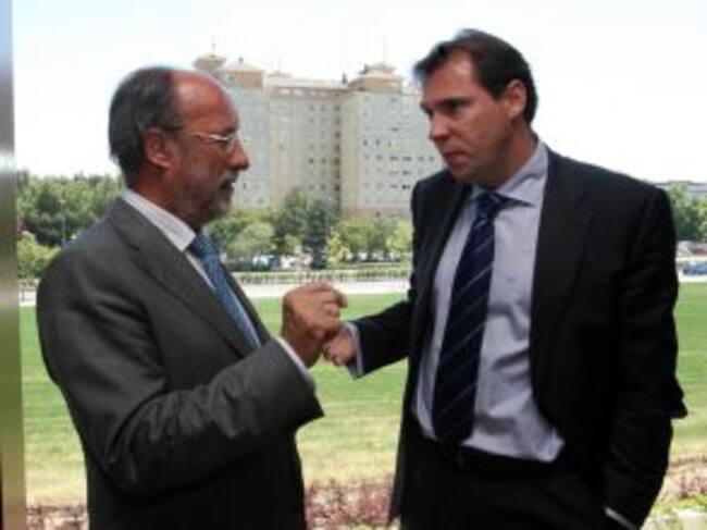 El exalcalde y Oscar Puente el 14-06-2011