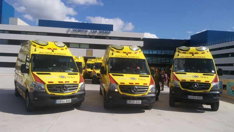 Imagen de las nuevas ambulancias