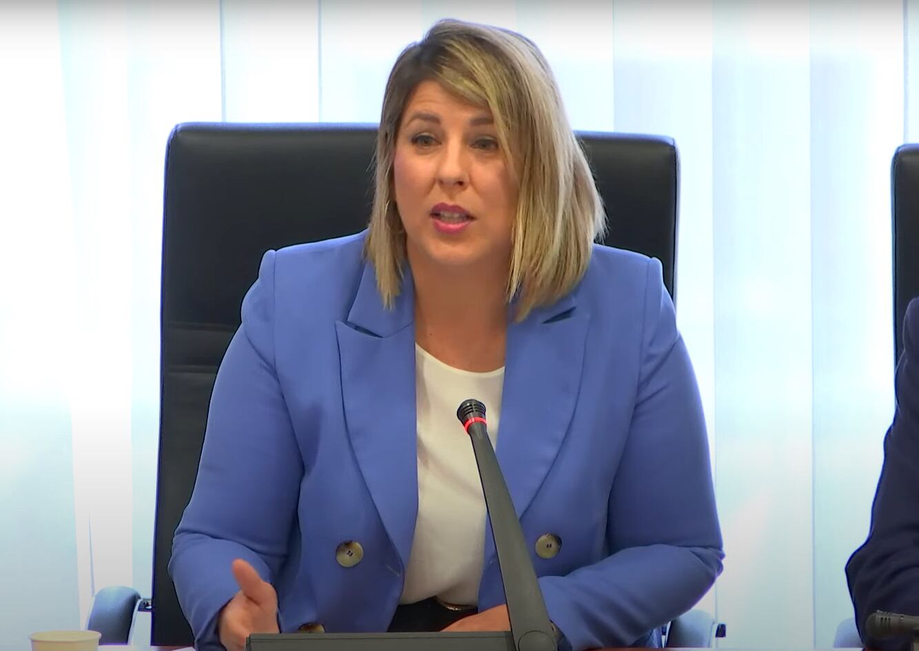 La alcaldesa de Cartagena, Noelia Arroyo, durante su comparecencia en la Asamblea Regional