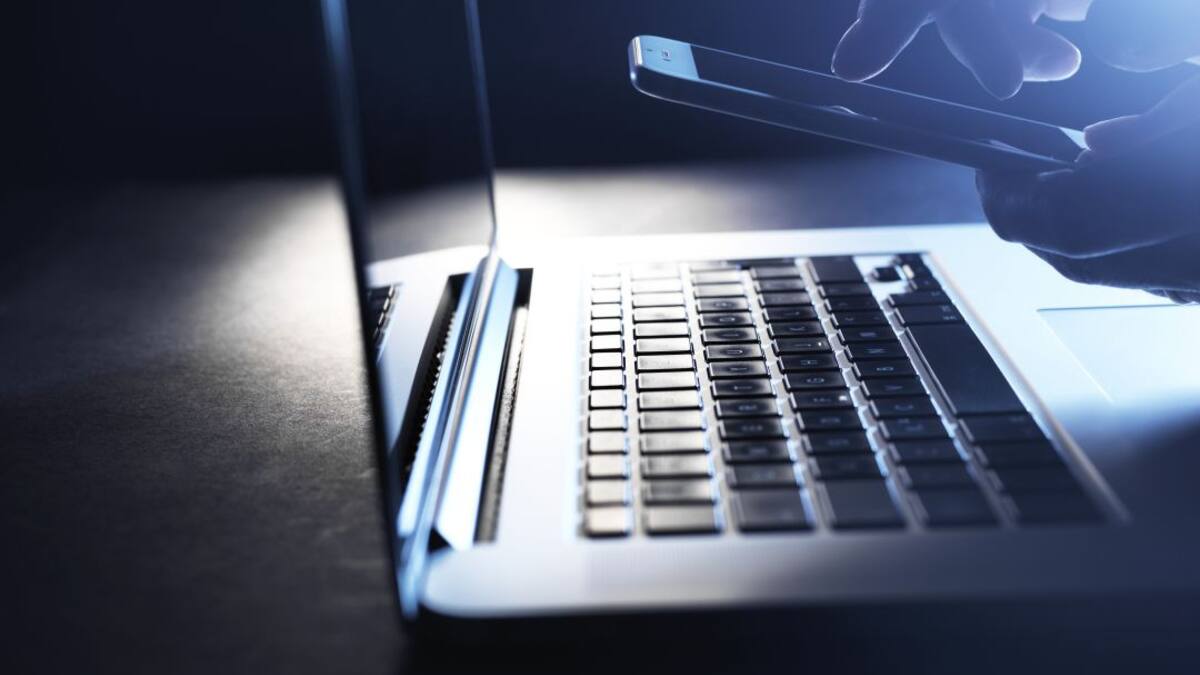 Un acosador enviaba dos mensajes obscenos al día a una joven de Marbella