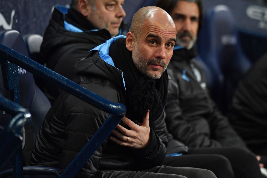 Guardiola durante un partido 