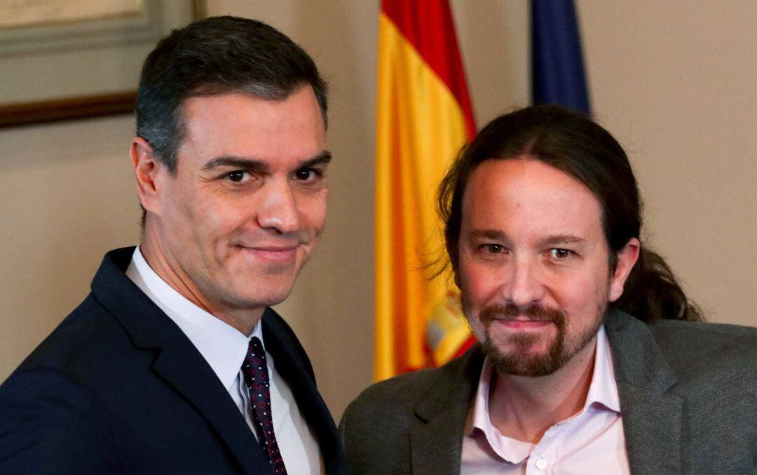 El presidente del Gobierno en funciones, Pedro Sánchez, y el líder de Unidas Podemos, Pablo Iglesias