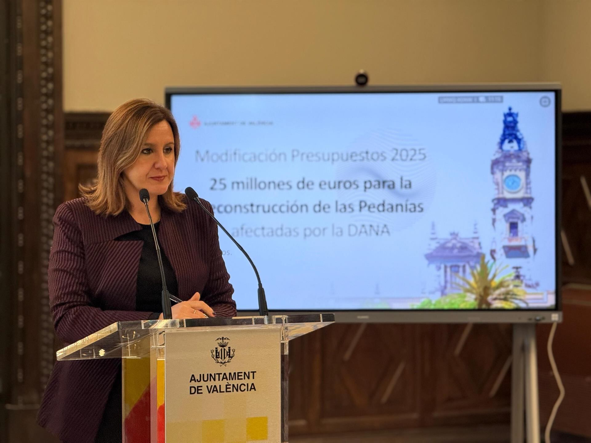 La alcaldesa de València, María José Catalá, presenta la modificación presupuestaria de 25 millones de euros acordada para afrontar los daños provocados por la DANA en pedanías de la ciudad.