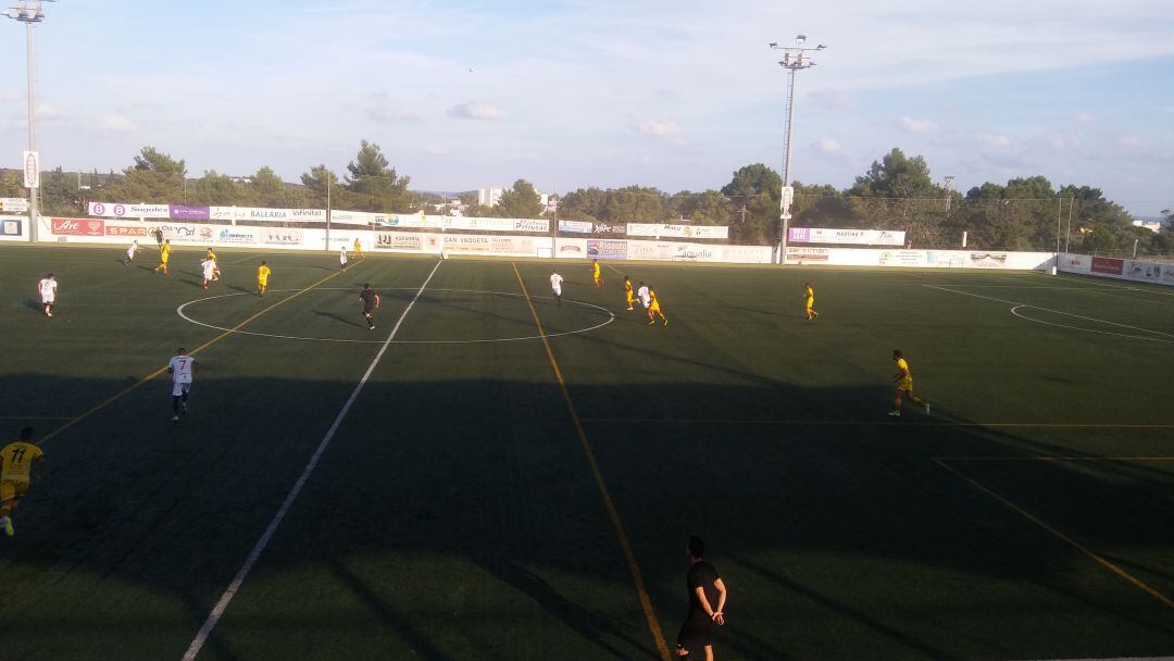 Imagen del partido jugado ayer en Santa Eulària