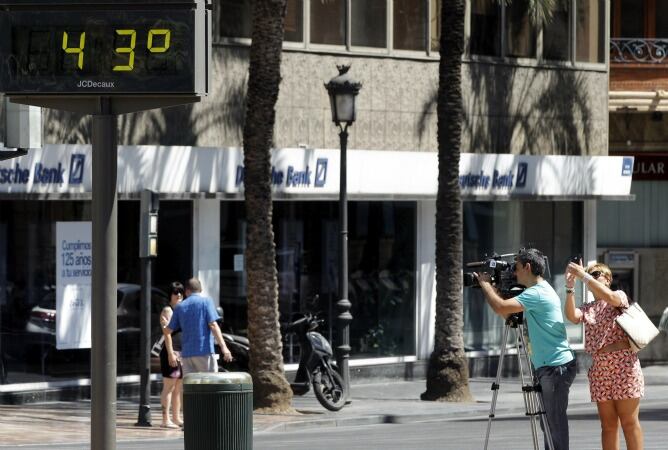 Las altas temperaturas tenderán a dismnuir ligeramente a lo largo de la tarde en el interior peninsular.