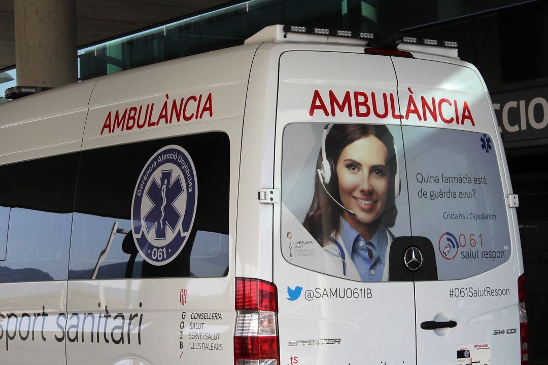 Ambulancia en Son Espases