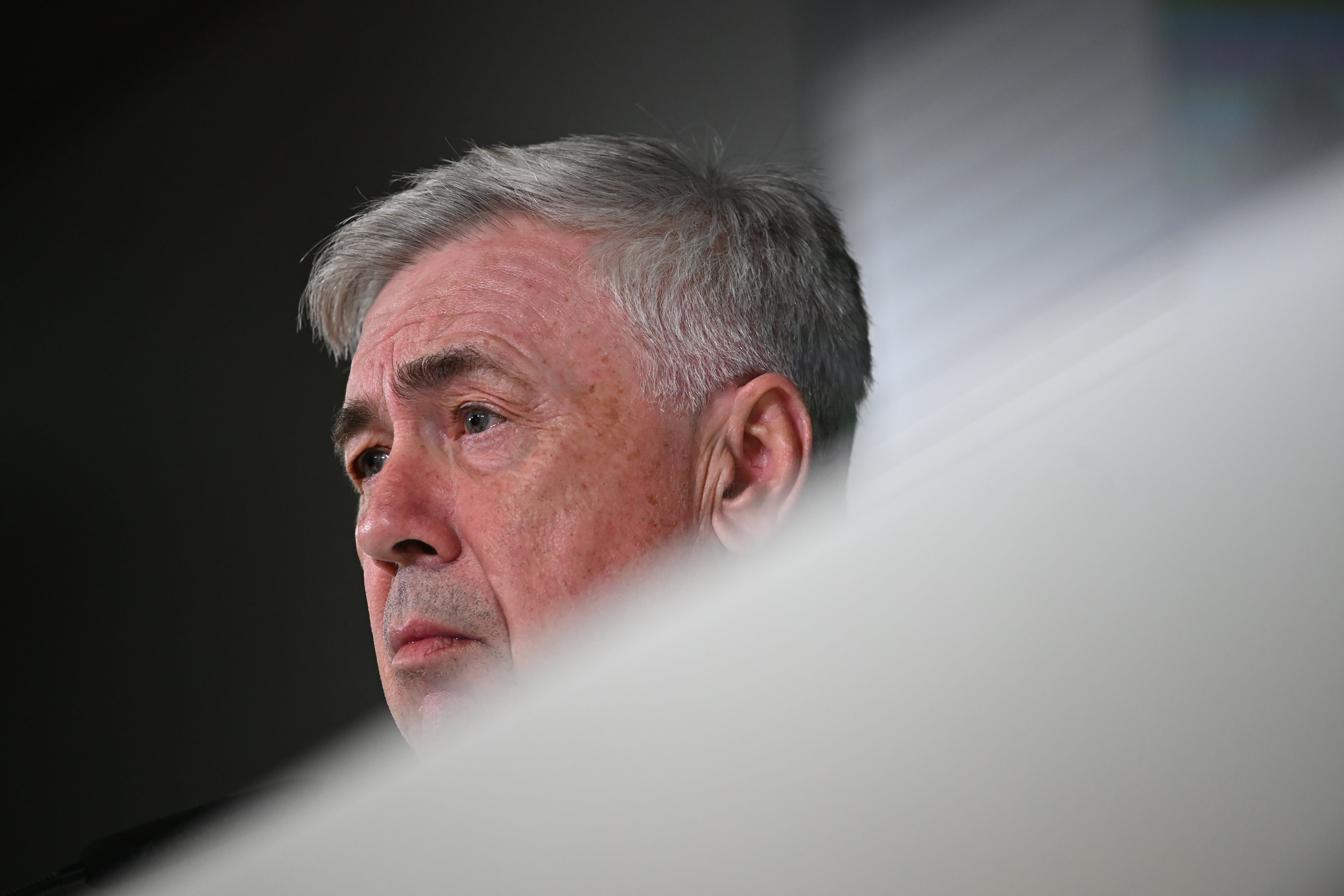 El entrenador del Real Madrid, Carlo Ancelotti, en la sala de prensa de Valdebebas