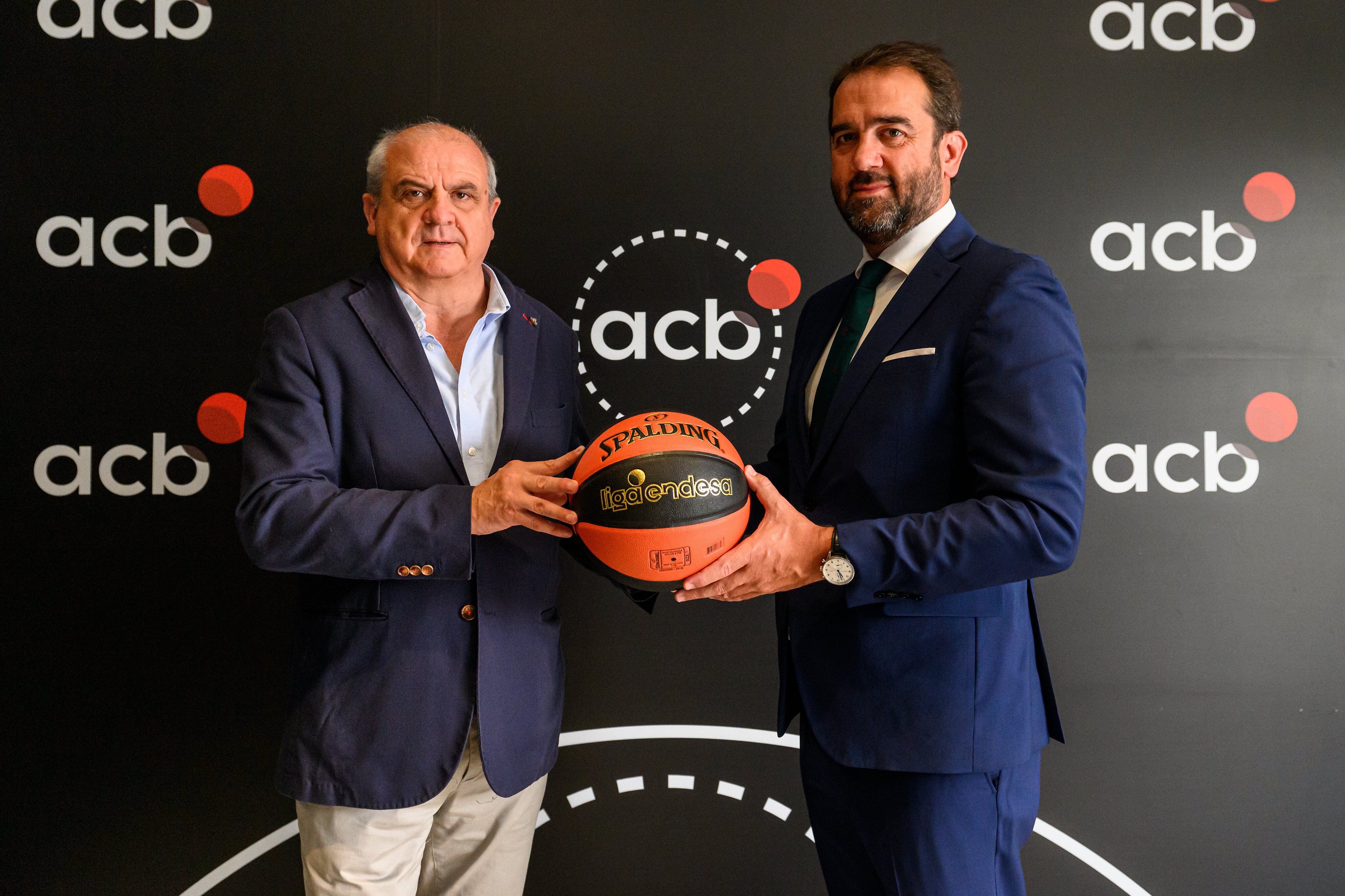 Gonzalo Ibáñez, presidente del Zunder Palencia y Raúl Villagrá, gerente en la sede de la ACB