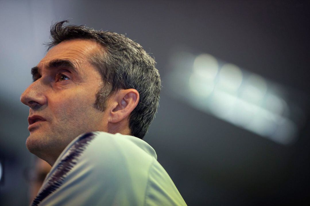 El entrenador del Barcelona, Ernesto Valverde, durante la rueda de prensa. 