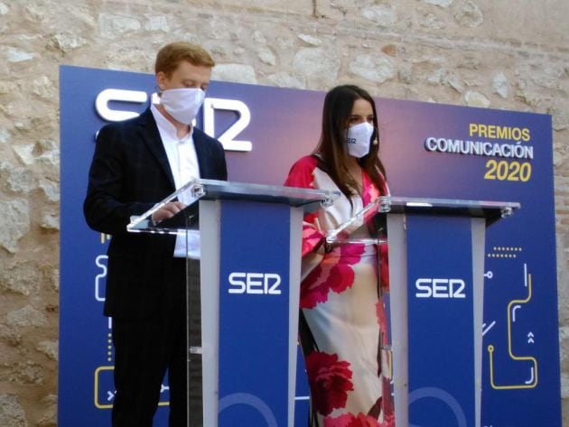 Kevin Orman y Gema Molina, conductores de la gala de la XVI edición de los Premios Comunicación