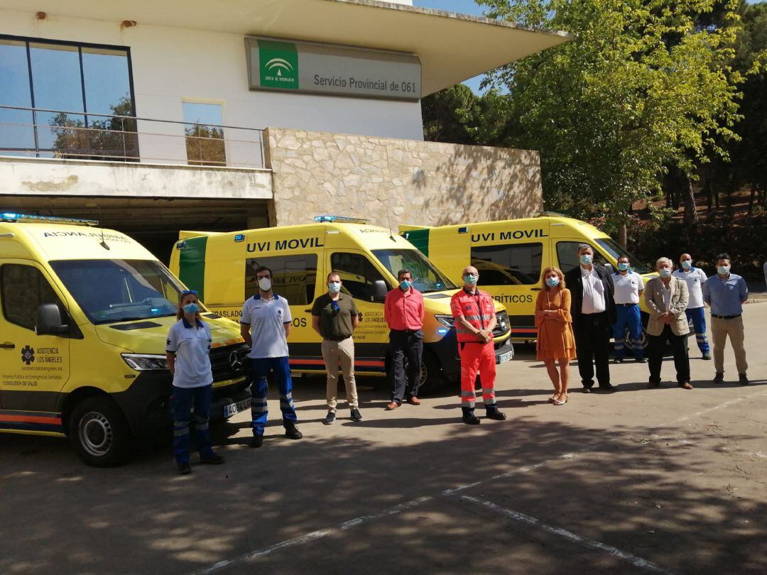 Foto de archivo de la presenciación de los equipos de traslado de pacientes de cuidados críticos en las instalaciones del 061 en Córdoba