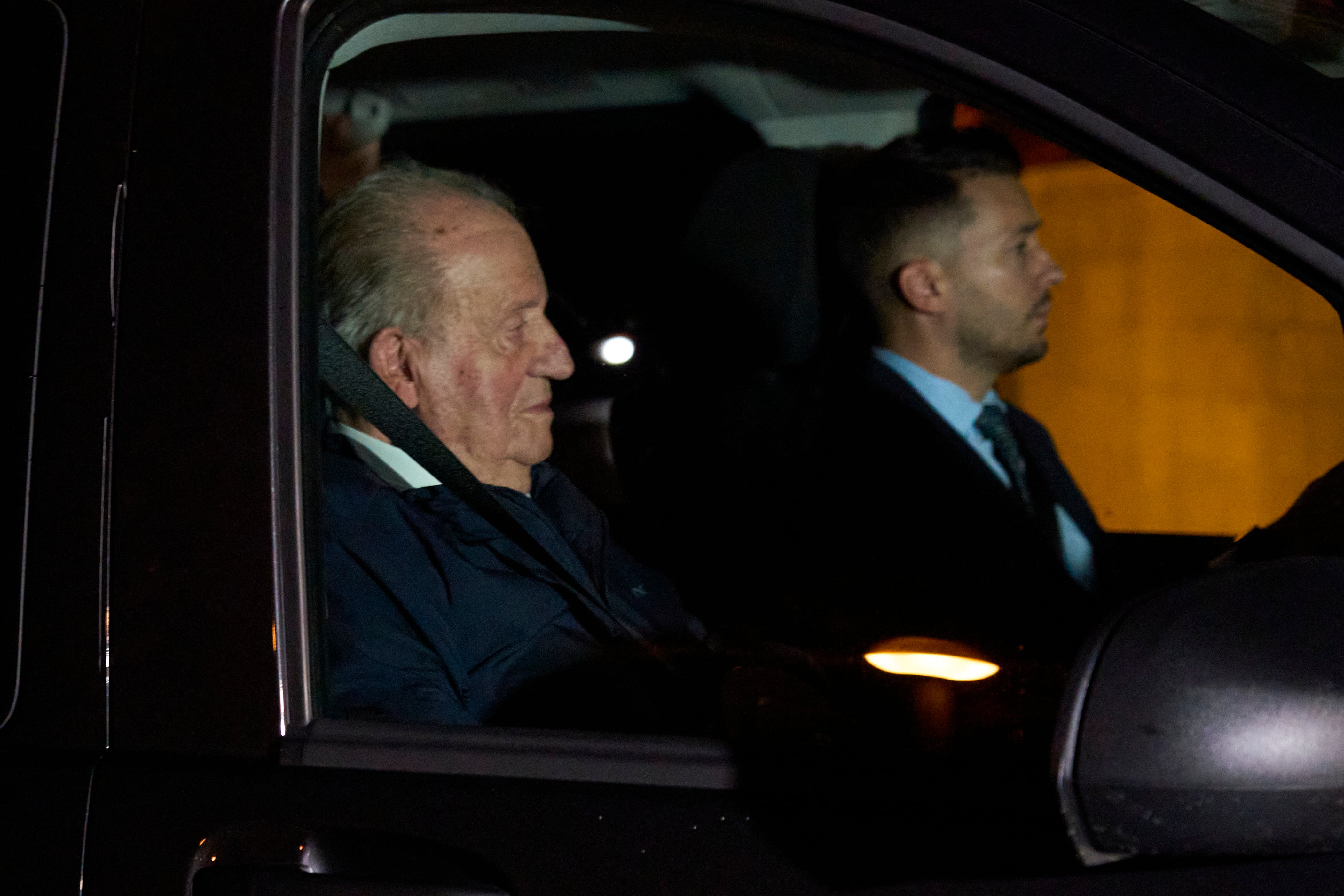 El rey Juan Carlos (i) en Vitoria.