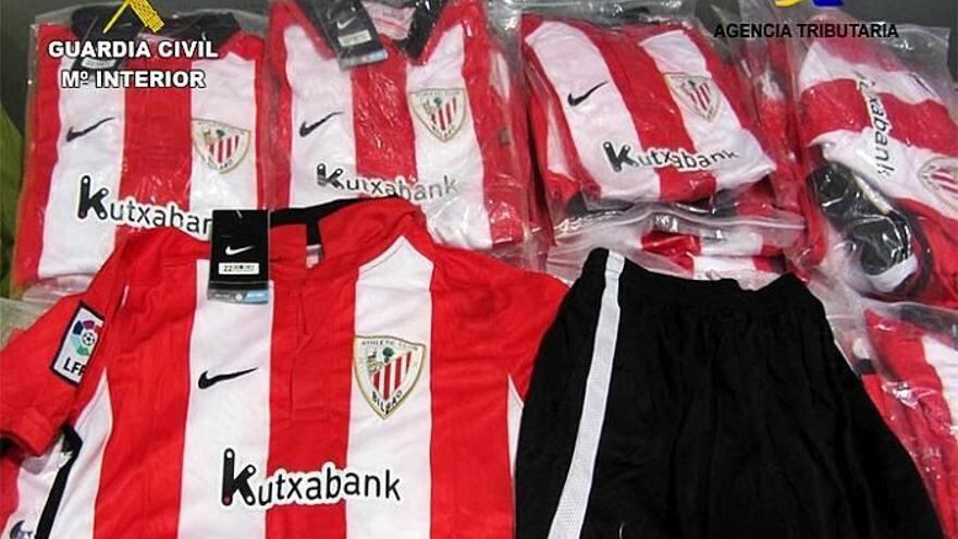 Doce detenidos en Bizkaia por comercializar mercancías falsificadas cuyo valor supera los 2,1 millones de euros