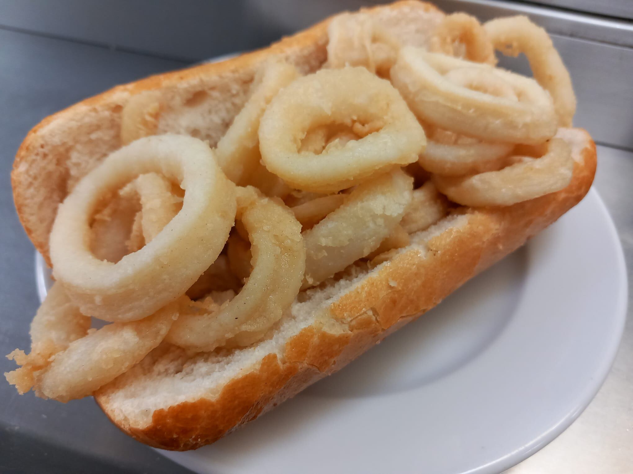 Bocata de calamares de La Ideal
