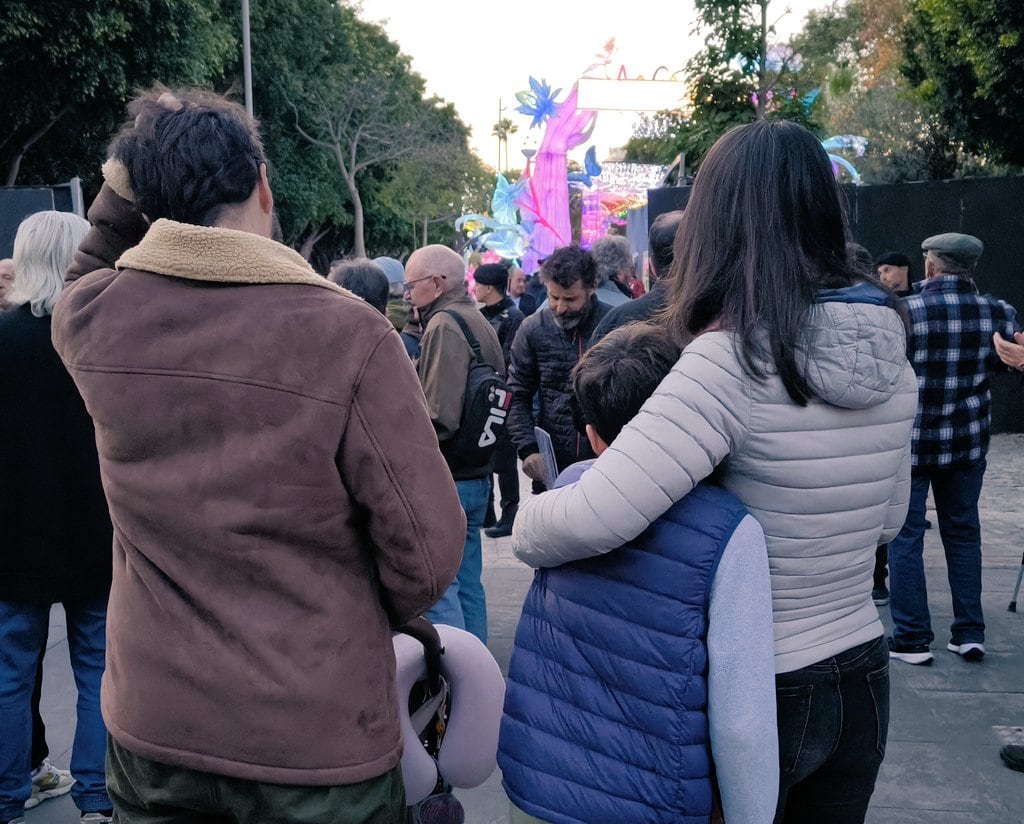 Protesta de los vecinos del Parque de Oeste de Málaga este domingo, ocho de diciembre