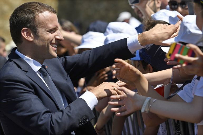 Macron consigue la mayoría absoluta en las legislativas