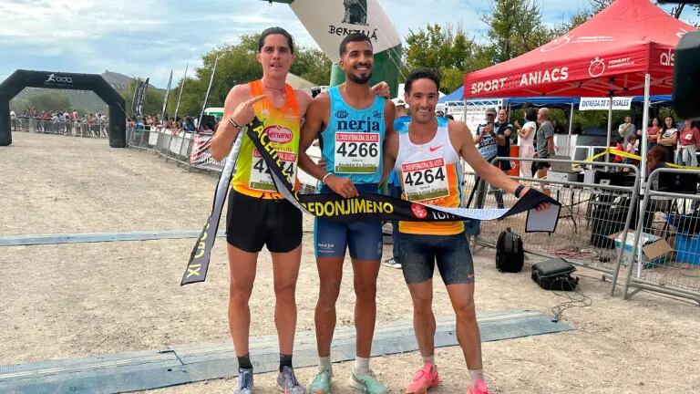 Zakaria Boufaljat, del Trops-Cueva de Nerja, campeón del Cross Internacional del Aceite en Torredonjimeno