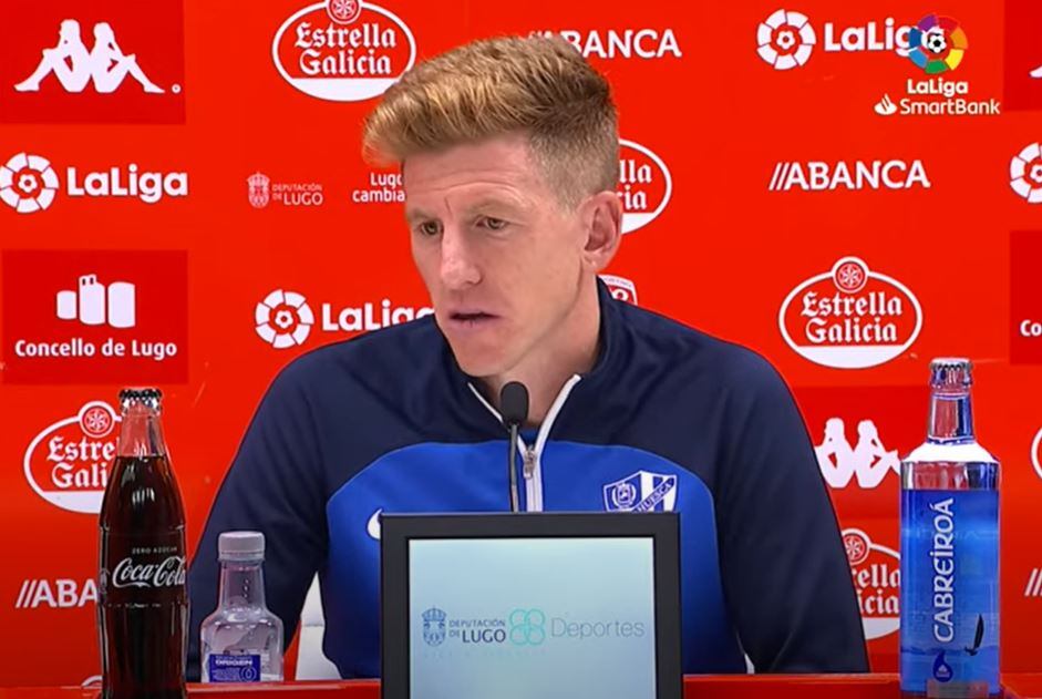 Mossa en la rueda de prensa tras el partido