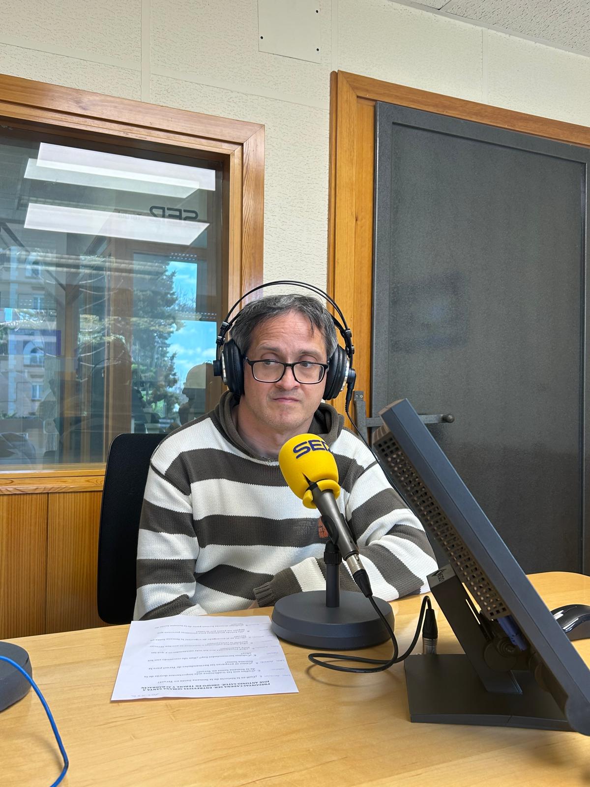Juan Antonio Marcén, en los estudios de SER Teruel