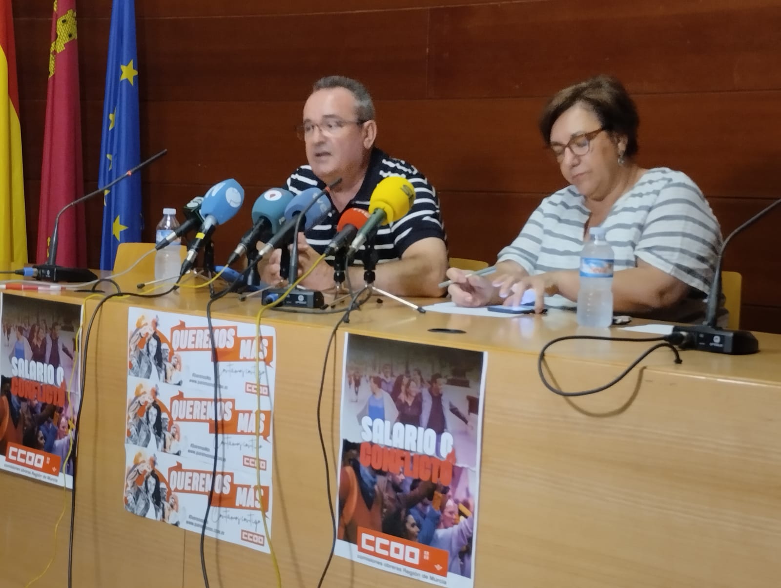 Santiago Navarro, secretario general de CCOO en la Región de Murcia, y Mari Cruz Vicente, secretaria de Acción Sindical y Empleo de CCOO