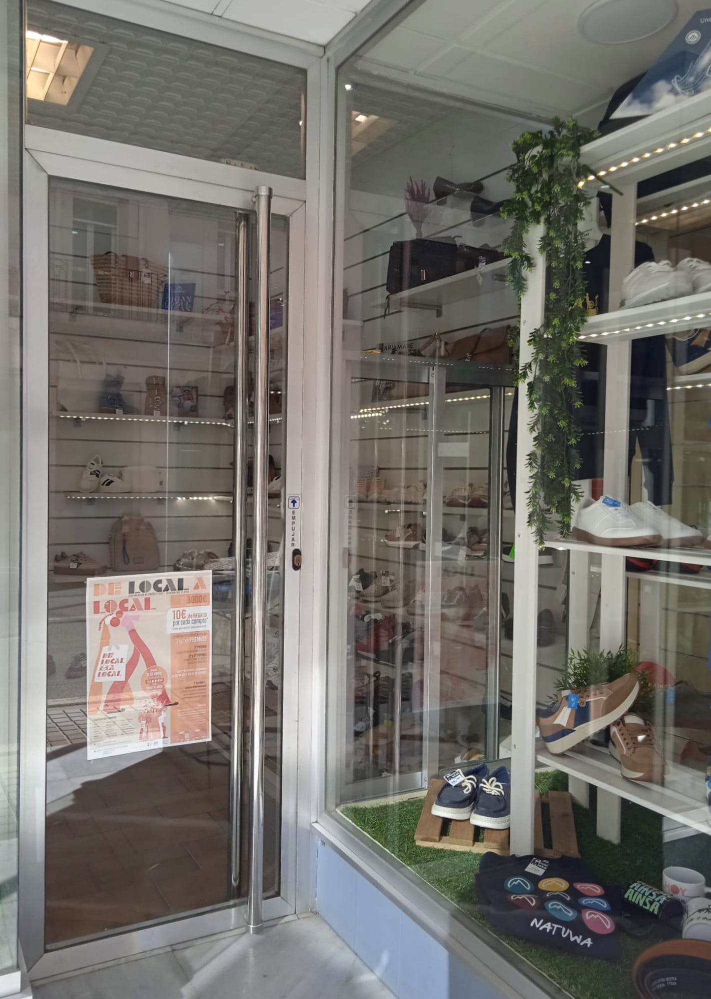 A la campaña se han sumado veinte establecimientos comerciales: Foto: Ayuntamiento de Aínsa