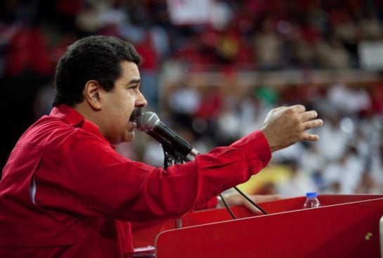 CAR01. CARACAS (VENEZUELA), 17/10/2014.- Fotografía cedida por Prensa de Miraflores del presidente de Venezuela, Nicolás Maduro, en el acto de clausura del Primer Congreso de Trabajadores de la clase obrera hoy, lunes 17 de noviembre de 2014, en Caracas (