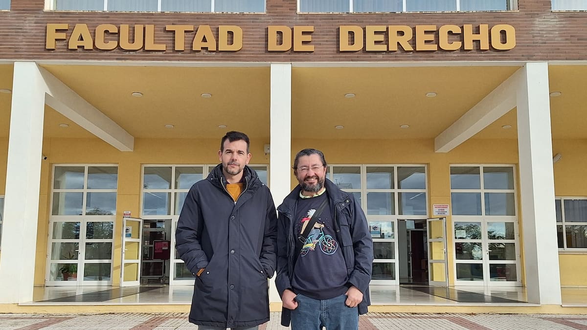 Un centenar de profesores acreditados denuncia un bloqueo de hasta dos años para acceder a la cátedra en la UMA